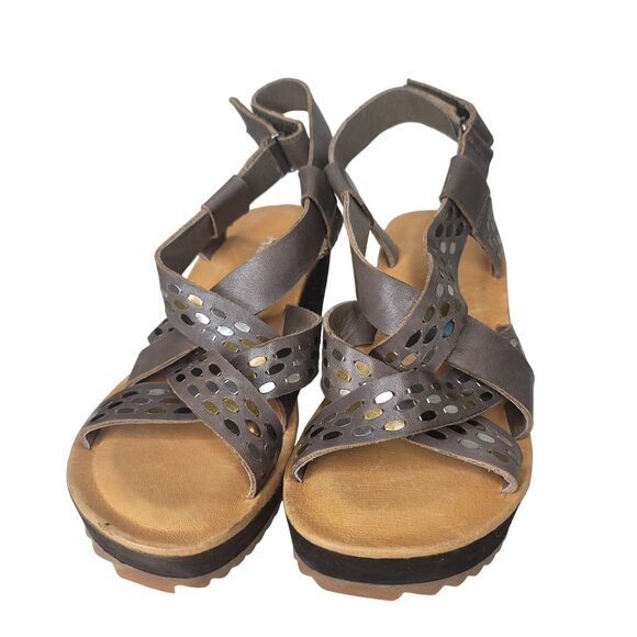 Antelope NWOT leather Wedge Sandals With metal stud Strap detail Grey Size 37 - Picture 9 of 14